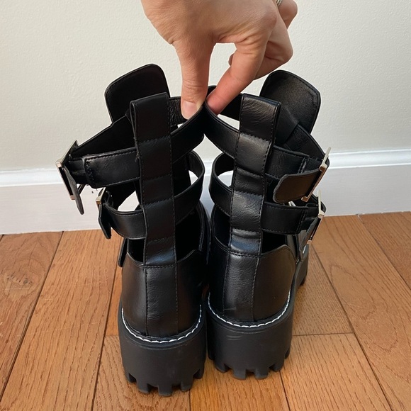 Shoedazzle black Sierra Buckle Bootie size 9 - Picture 6 of 12